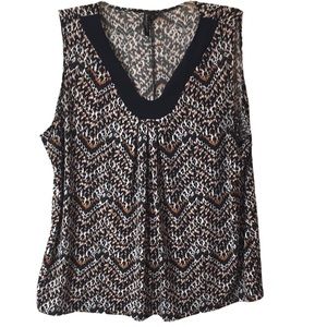 Susan Lawrence V-neck Sleeveless Top